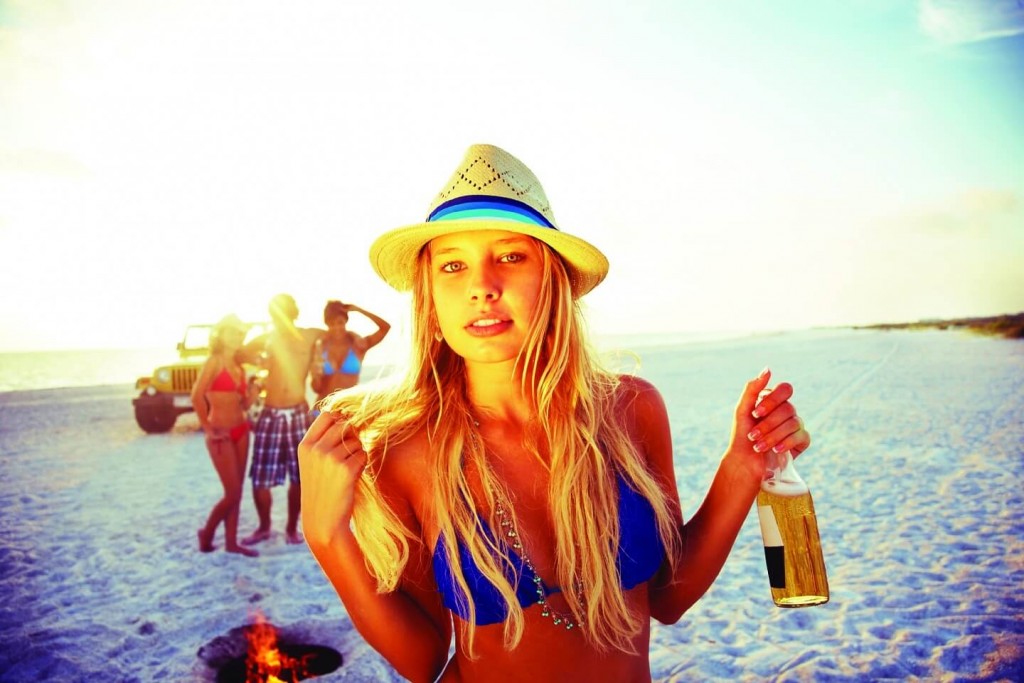 Are You Ready for a Beach Party? Not Before You See These Awesome Makeup Ideas!